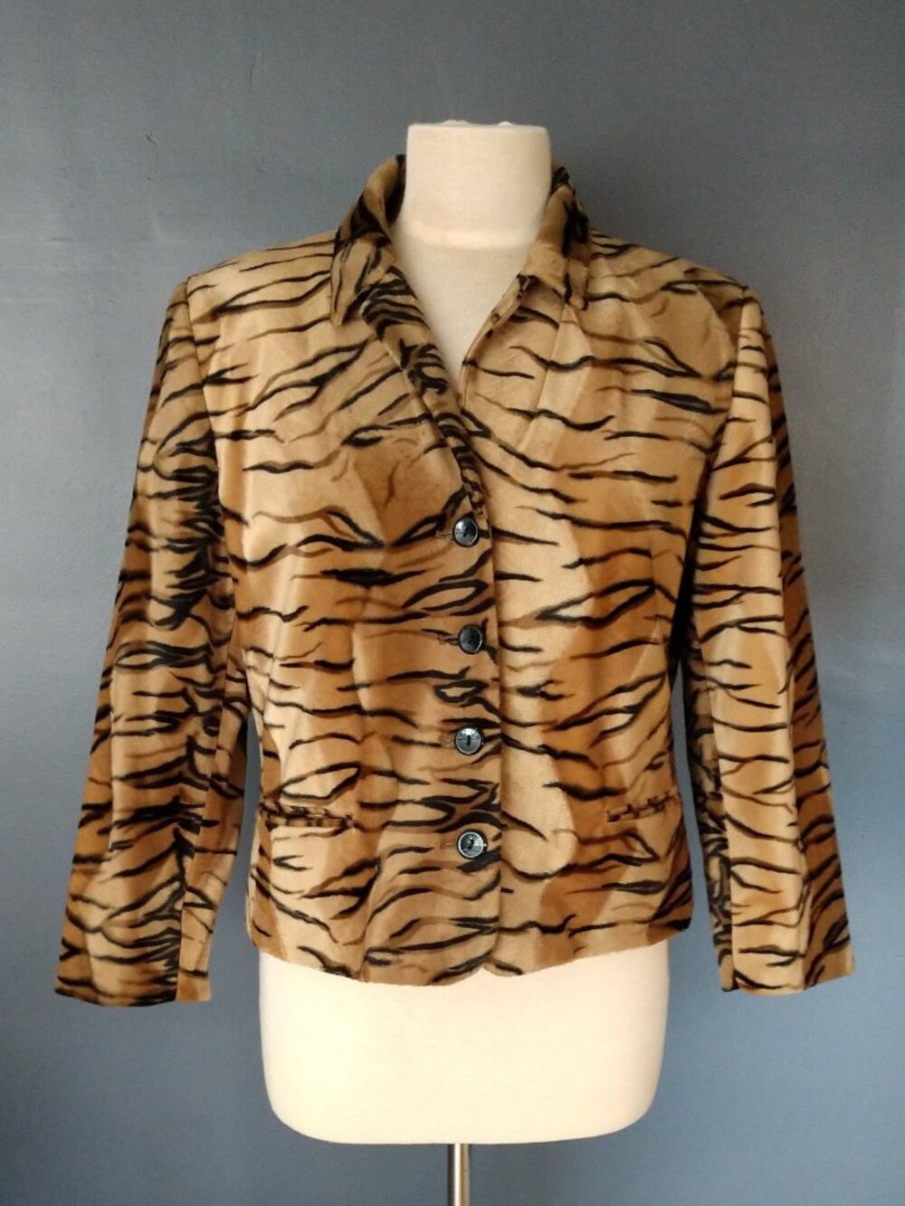 Tiger print short jacket
